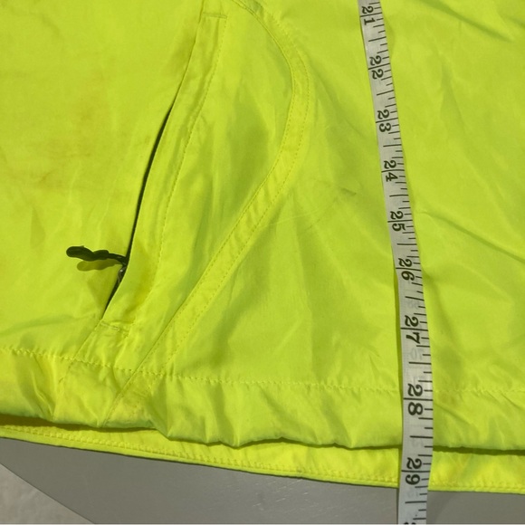 Brooks Neon Yellow Jacket with Black Details - Picture 5 of 8